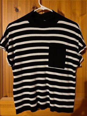 Nine West Black and White Striped Crewneck Sweater women’s medium